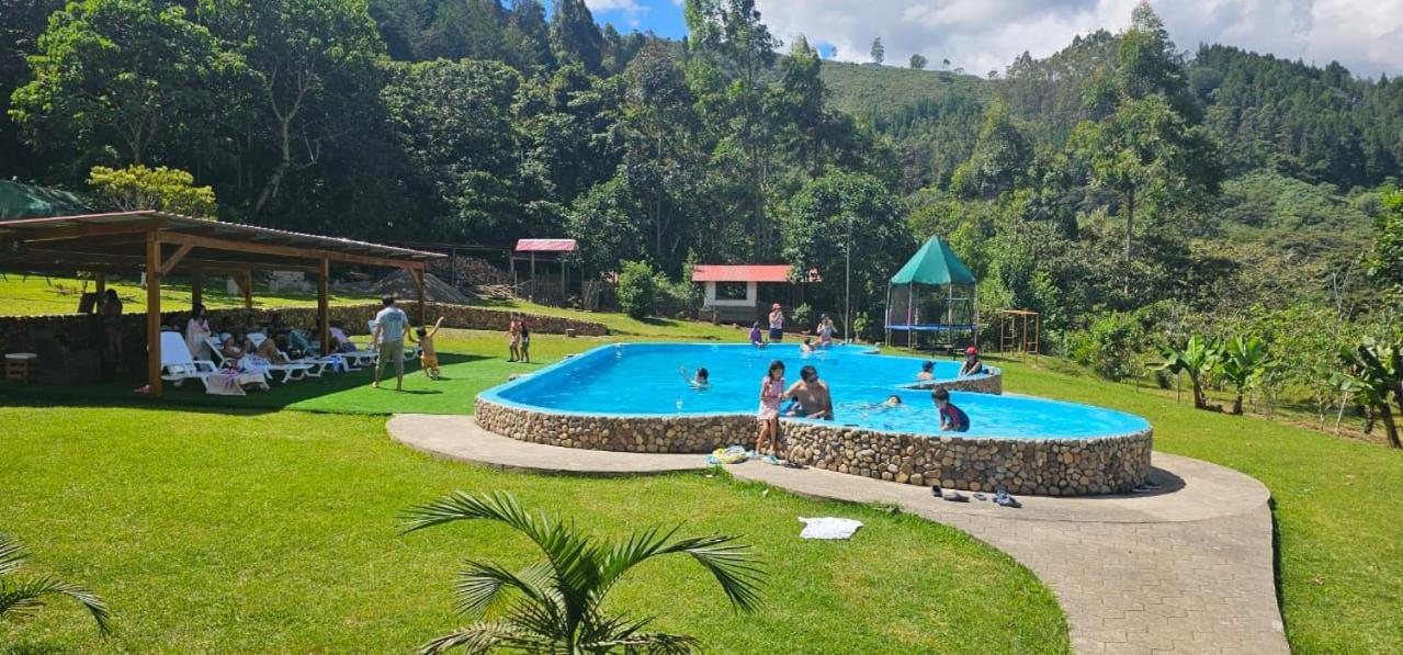 Hassinger Ranch Cabanas オクサパンパ エクステリア 写真